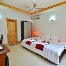 Athiri Inn - Deluxe Double Room