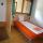 2 pers. kamer + slaapbank met eigen douche en toilet op 2e verdieping