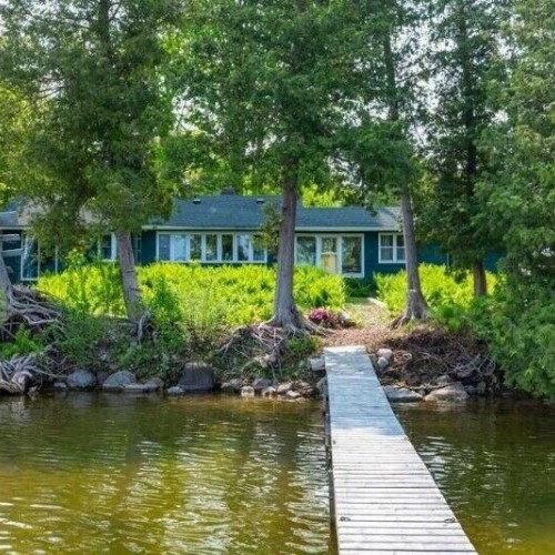 All Season Cottage On The Lake