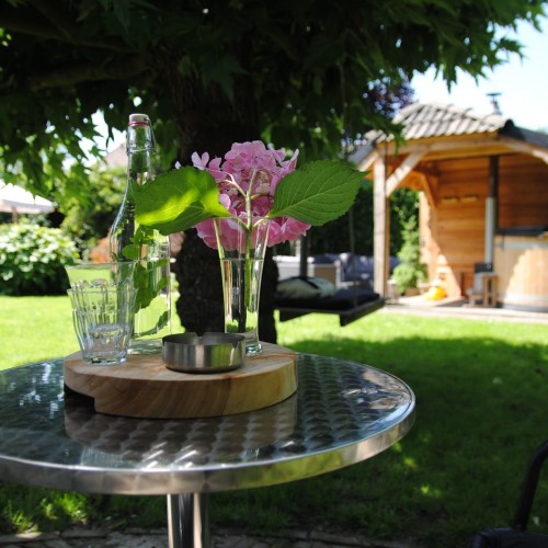 B&B BellaRose