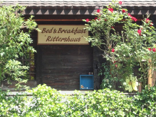 Rittershuus - 2 pers. kamer + slaapbank met eigen douche en toilet op 2e verdieping