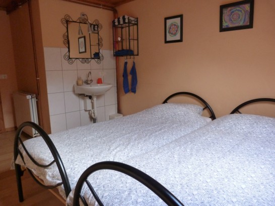 Camping Berkel - Kamer geel en oranje