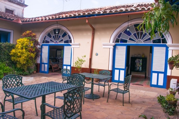 Hostal Colonial Alelusa