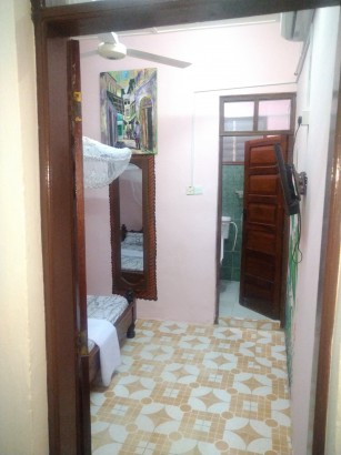 Mama Natalia Upstairs - Master Room with one bed