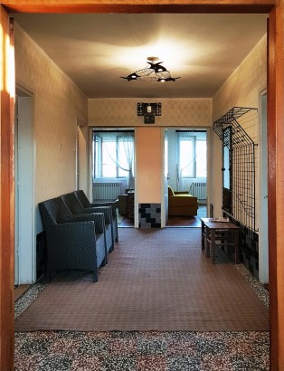 The Horror or Idyll House from the 60s' Socialism? - The Complete Main Floor of the House