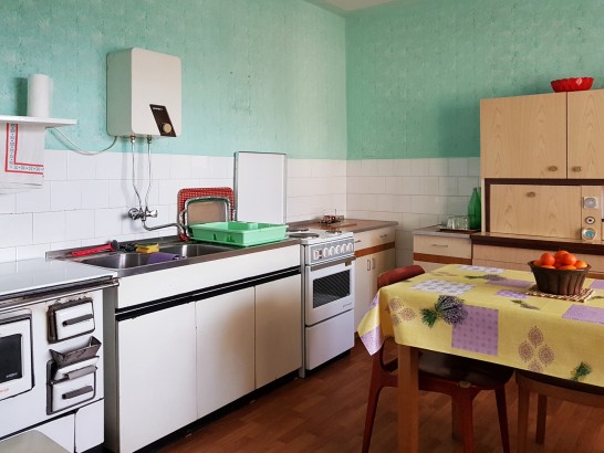 The Horror or Idyll House from the 60s' Socialism? - The Complete Main Floor of the House