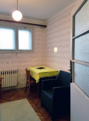 The Horror or Idyll House from the 60s' Socialism? - The Complete Main Floor of the House