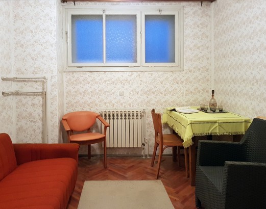 The Horror or Idyll House from the 60s' Socialism? - The Complete Main Floor of the House