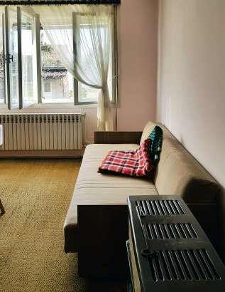 The Horror or Idyll House from the 60s' Socialism? - The Complete Main Floor of the House