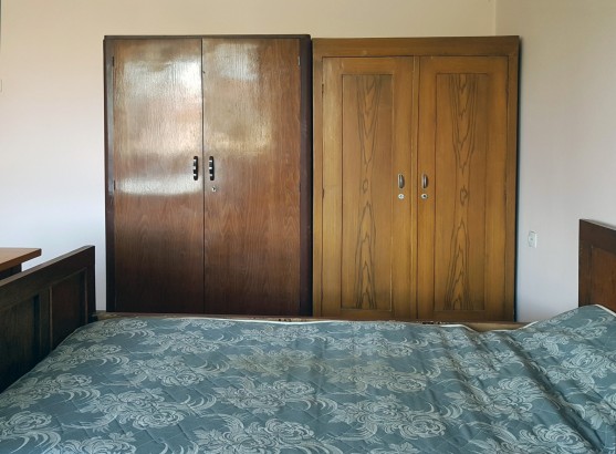 The Horror or Idyll House from the 60s' Socialism? - The Complete Main Floor of the House