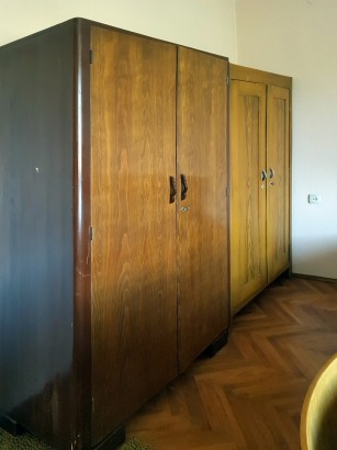 The Horror or Idyll House from the 60s' Socialism? - The Complete Main Floor of the House