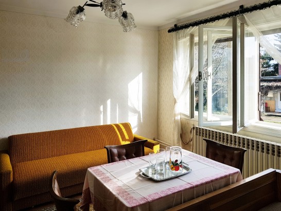 The Horror or Idyll House from the 60s' Socialism? - The Complete Main Floor of the House