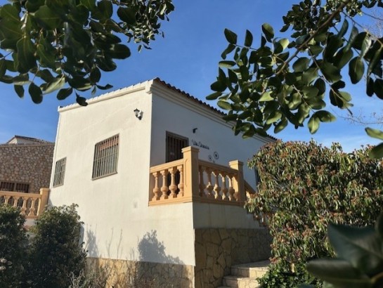 Vila Girasoles